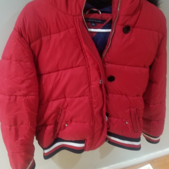 Red tommy Hilfiger puffer jacket - Picture 3 of 4